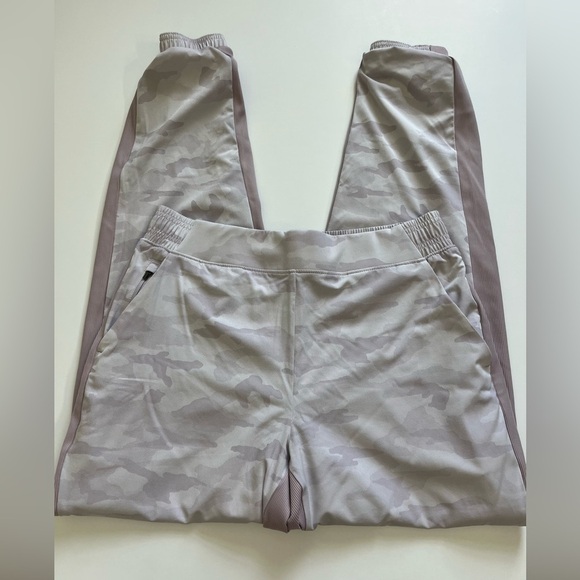Brooklyn Camo Lined Jogger Pants Size 12 T Light Purple - Picture 1 of 11